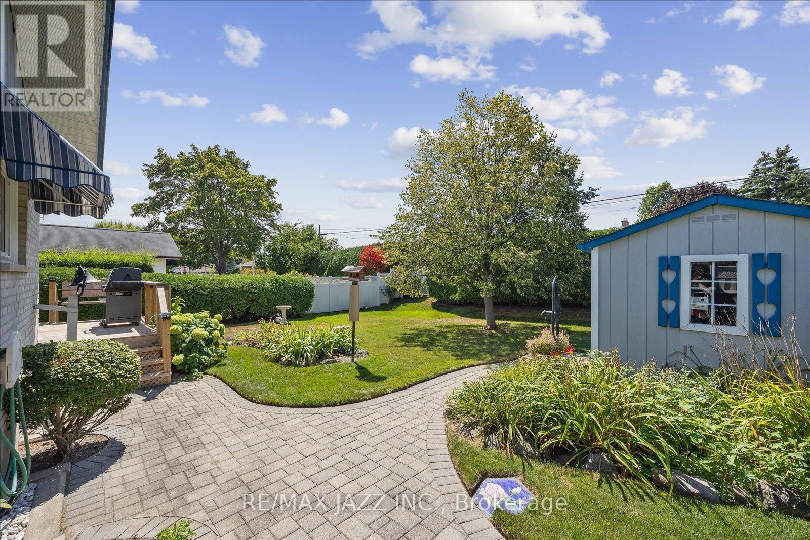 Photo 9 of 606 Gibbons Street, Oshawa ON