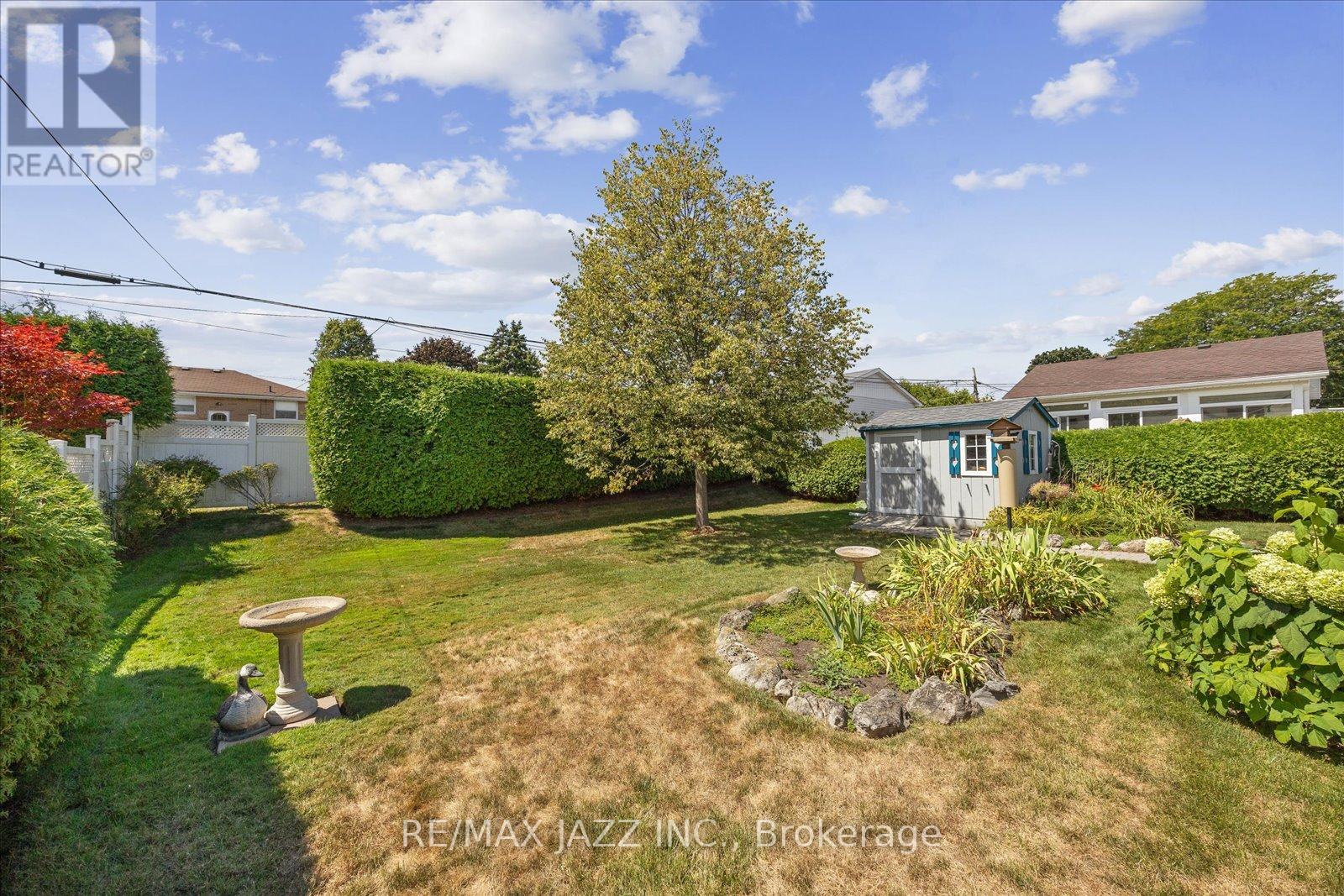 Photo 21 of 606 Gibbons Street, Oshawa ON