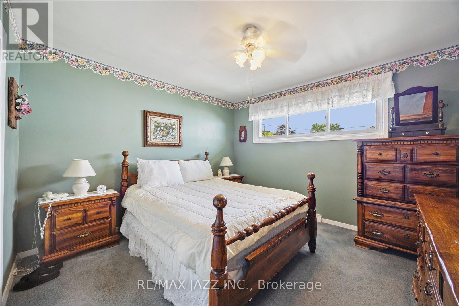 Photo 1 of 606 Gibbons Street, Oshawa ON