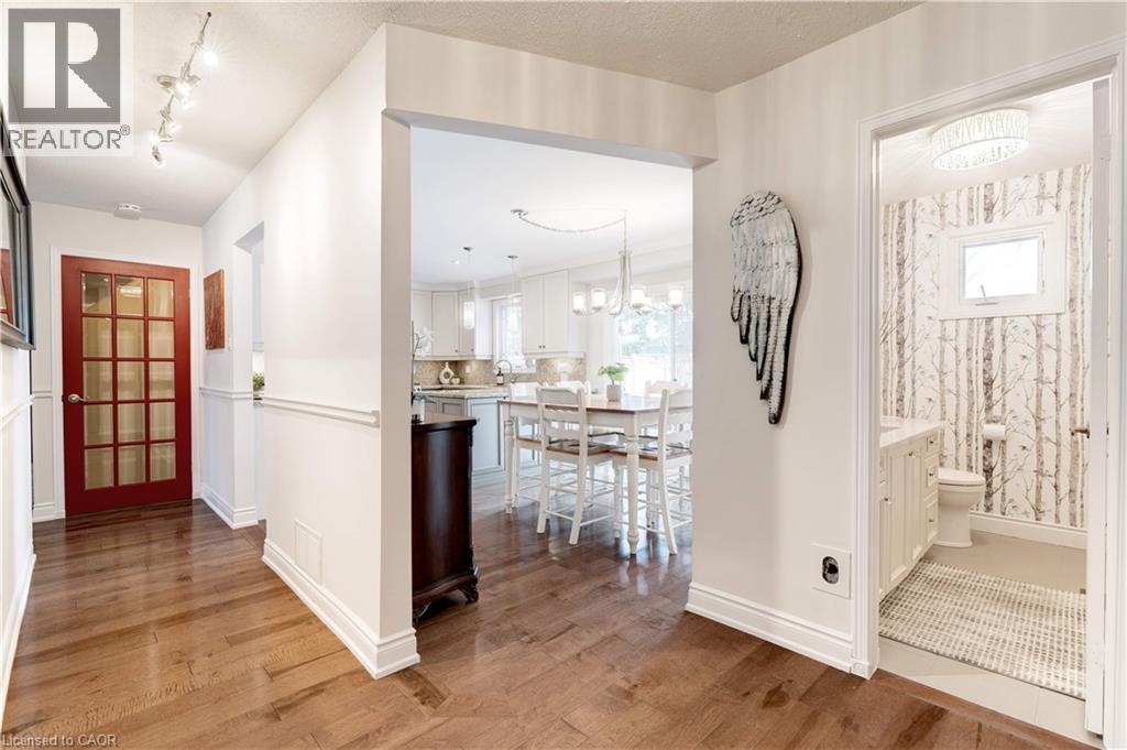 Photo 19 of 2174 Belgrave Court, Burlington ON