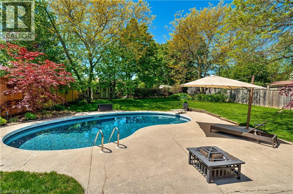 Photo 41 of 2174 Belgrave Court, Burlington ON