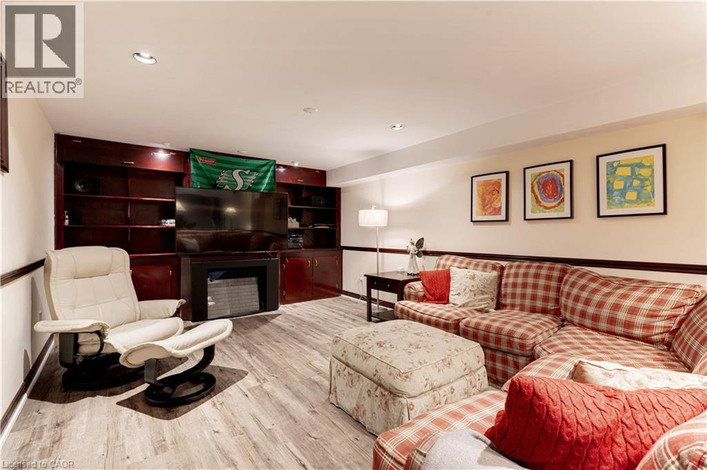 Photo 36 of 2174 Belgrave Court, Burlington ON