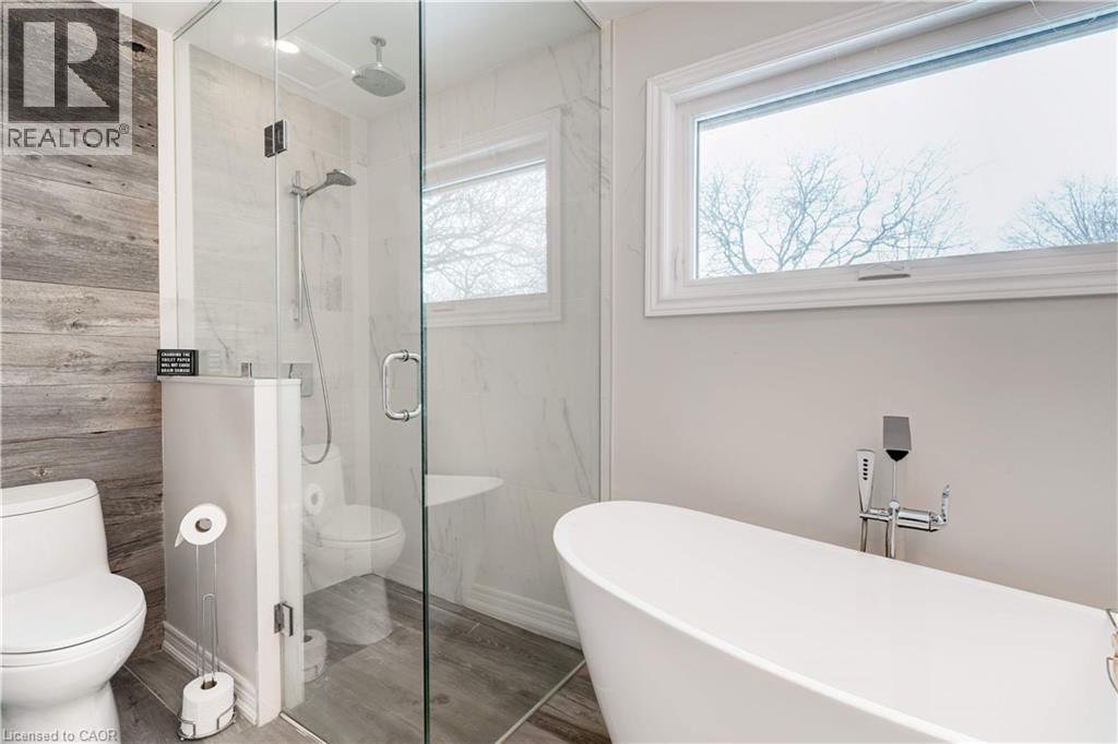 Photo 26 of 2174 Belgrave Court, Burlington ON