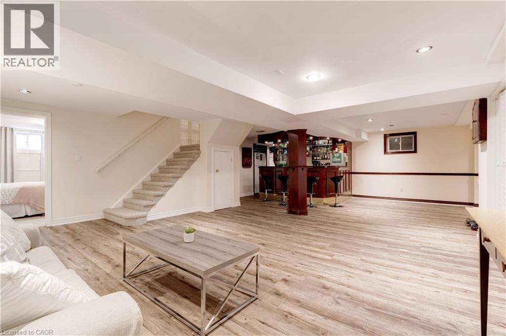 Photo 38 of 2174 Belgrave Court, Burlington ON