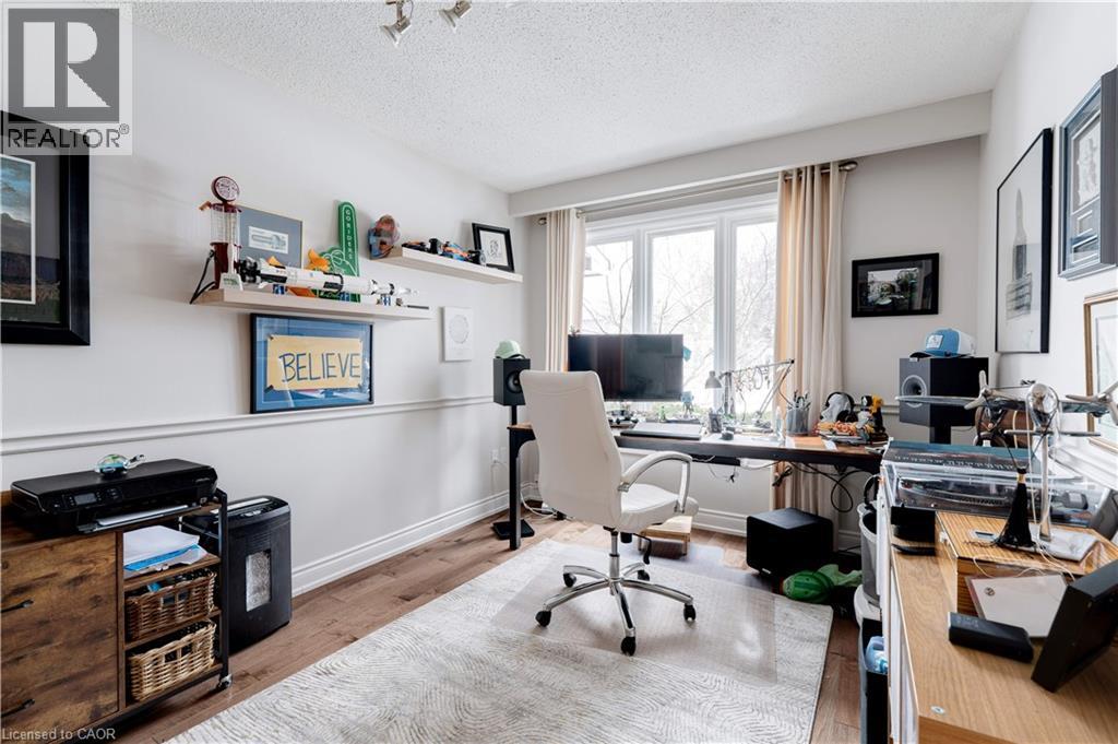 Photo 20 of 2174 Belgrave Court, Burlington ON