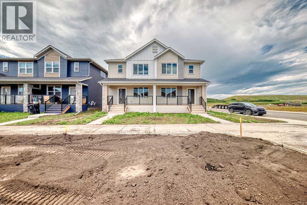 Photo 2 of 619 Wolf Willow Boulevard Se, Calgary AB