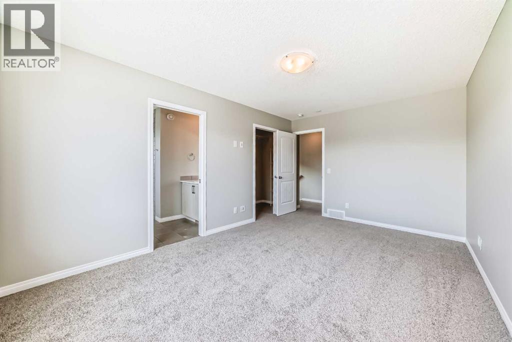 Photo 12 of 619 Wolf Willow Boulevard Se, Calgary AB