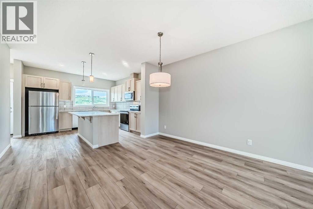 Photo 9 of 619 Wolf Willow Boulevard Se, Calgary AB