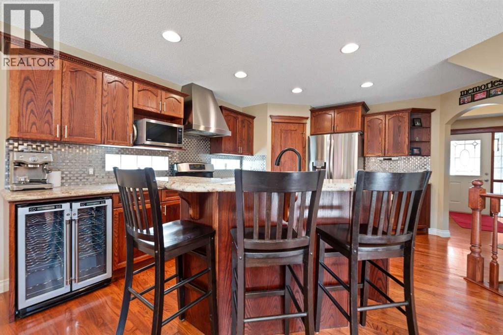 Single Family House for Sale in  Sienna Park Drive SW Signal Hill Calgary 