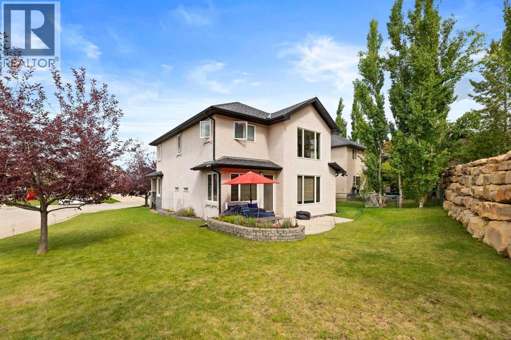 Single Family House for Sale in  Sienna Park Drive SW Signal Hill Calgary 