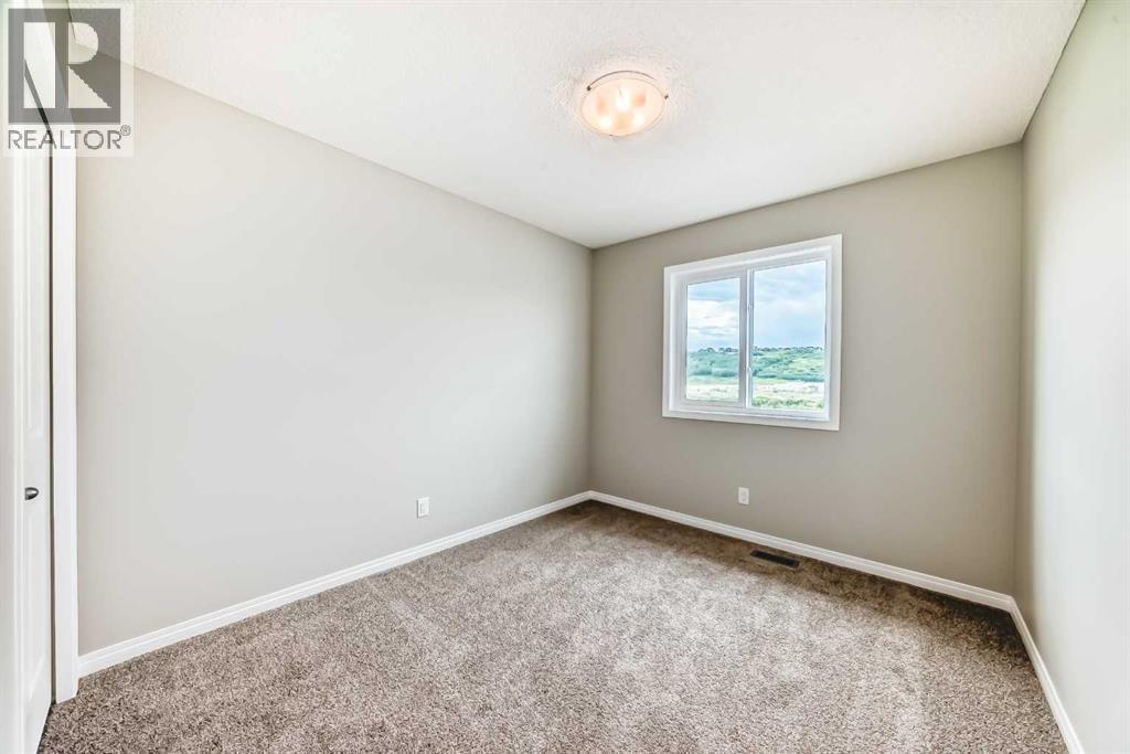 Photo 18 of 619 Wolf Willow Boulevard Se, Calgary AB