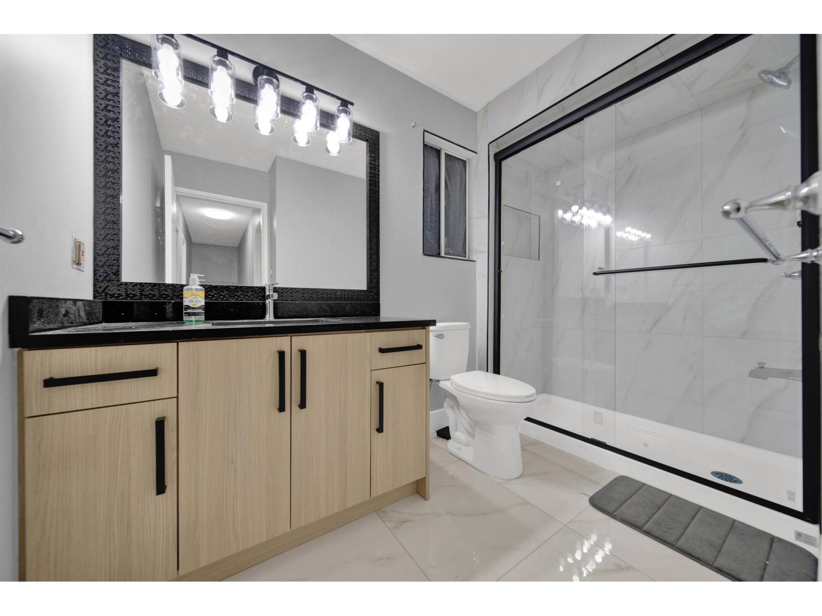 Photo 18 of 7085 140 A Street, Surrey BC