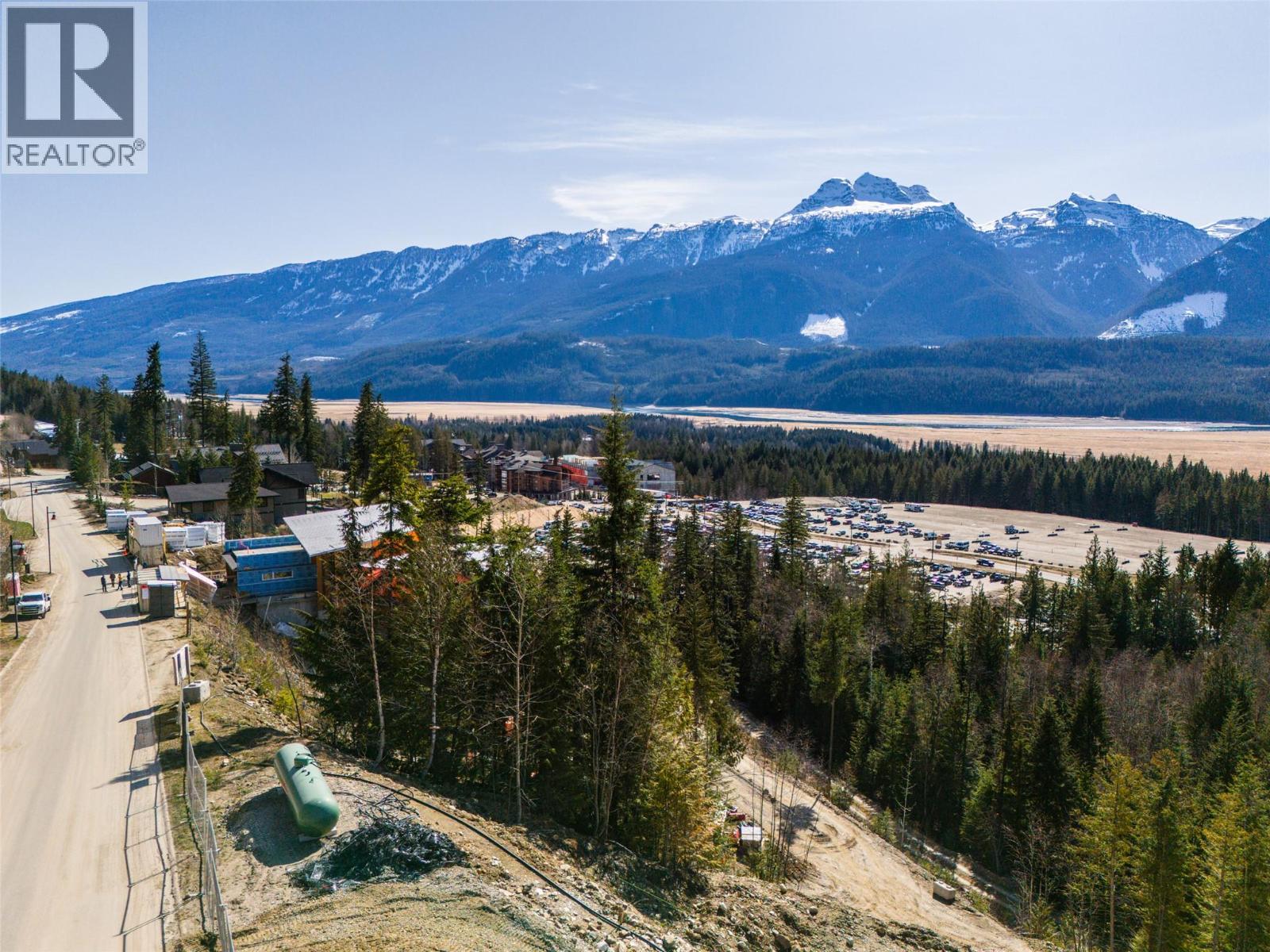 Photo 2 of 2080 Mackenzie Court Unit 26, Revelstoke BC