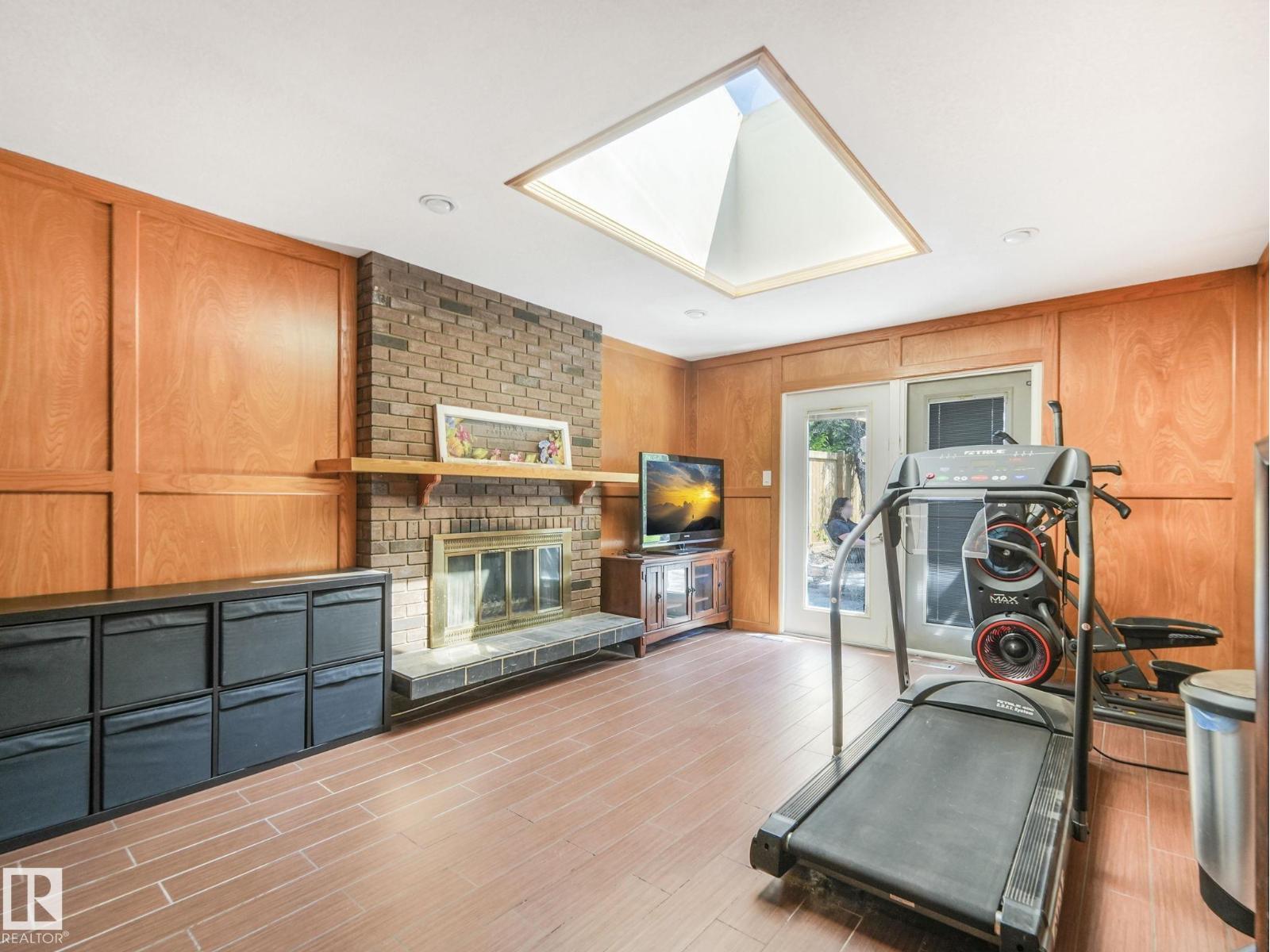 Photo 11 of 88 Wahstao Cr Nw, Edmonton AB