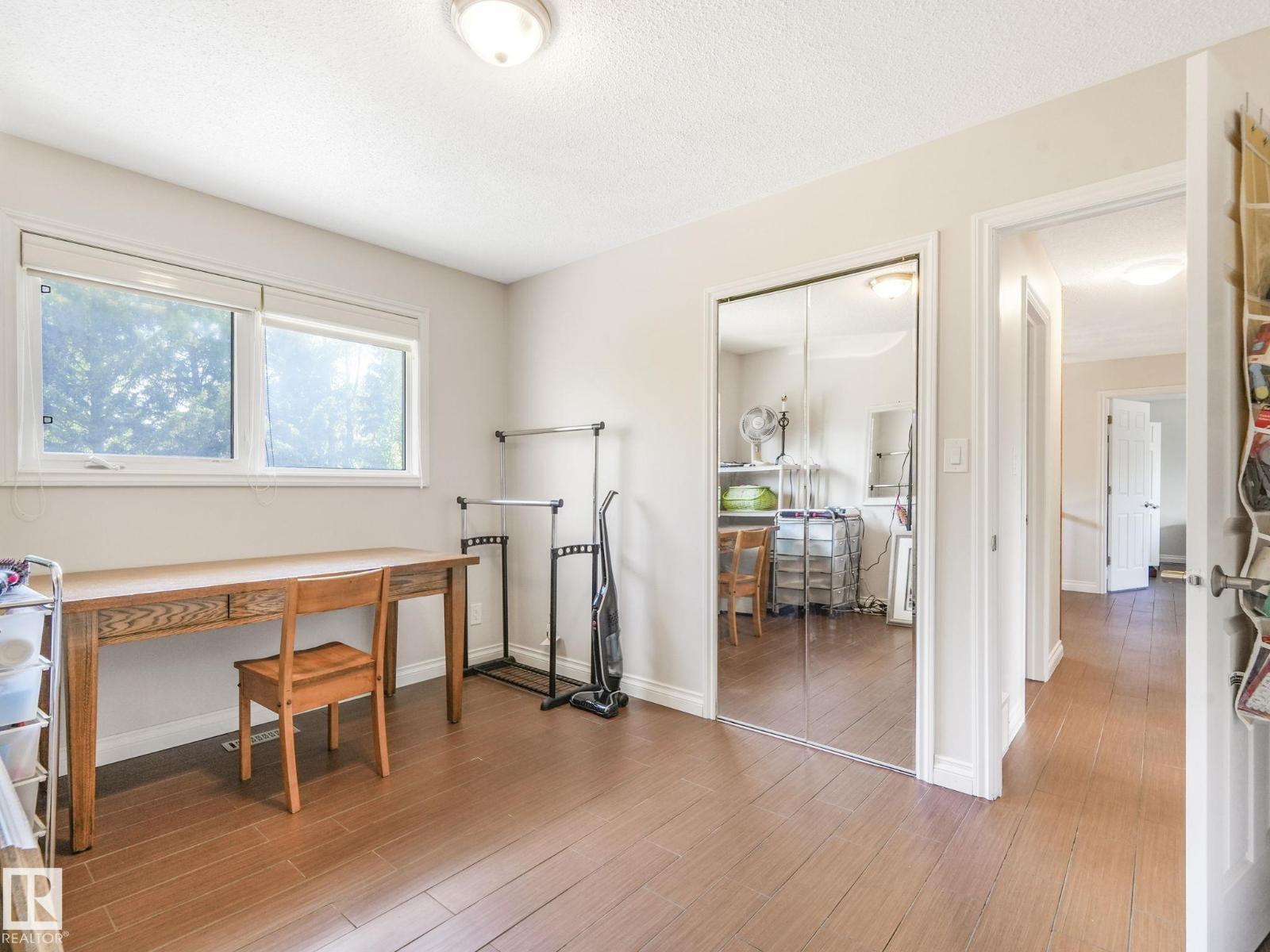 Photo 16 of 88 Wahstao Cr Nw, Edmonton AB