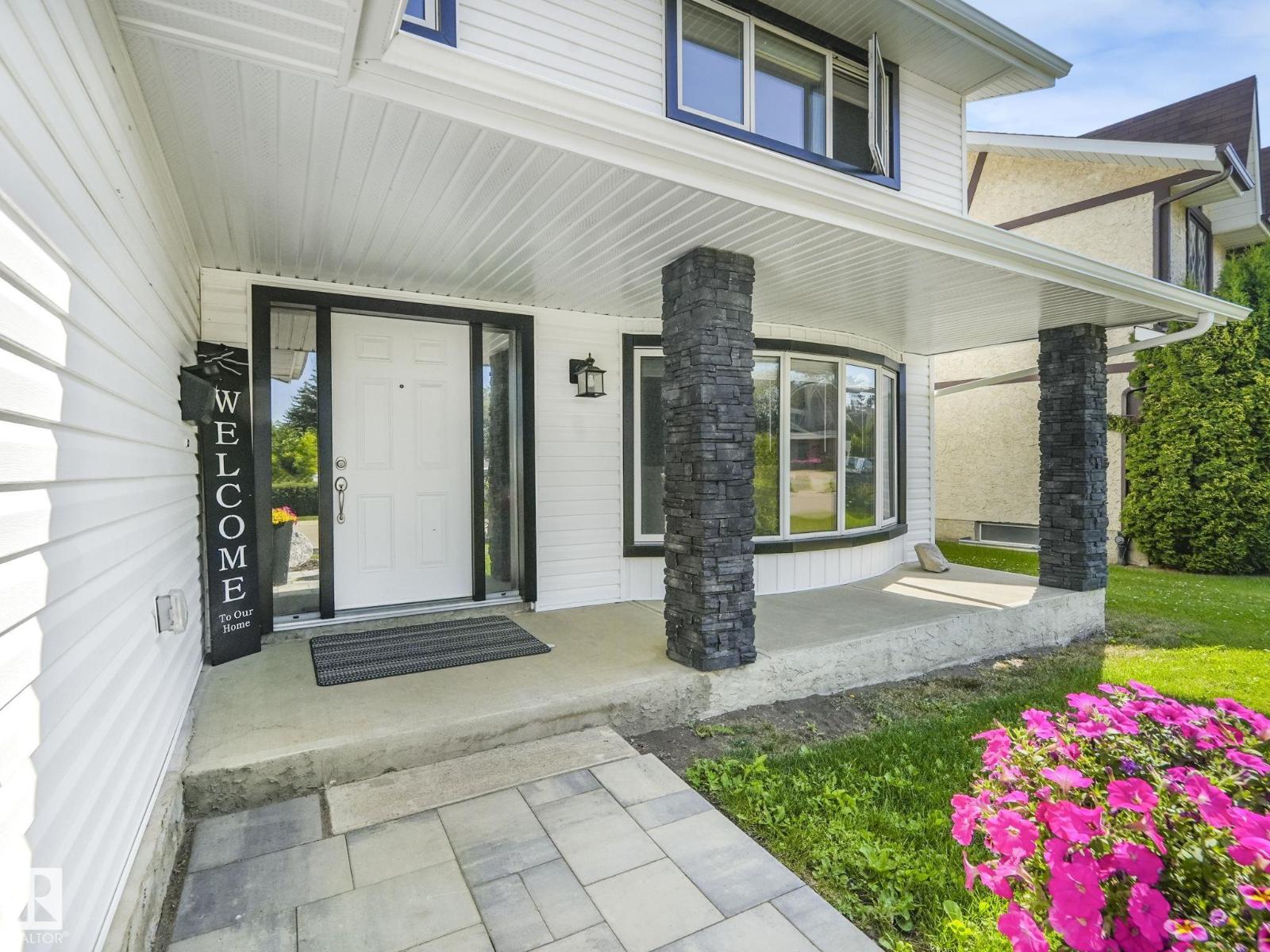 Photo 2 of 88 Wahstao Cr Nw, Edmonton AB