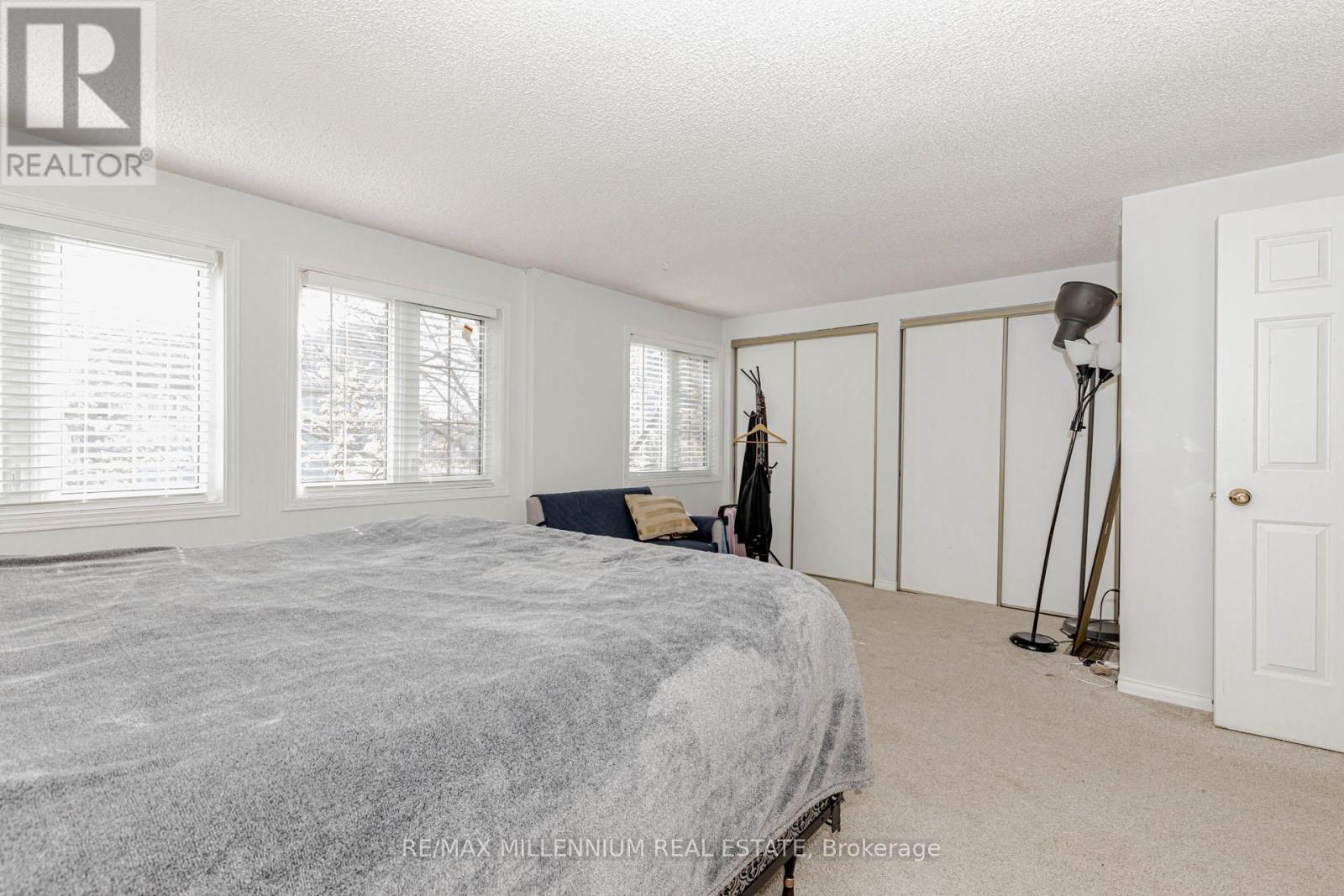 Photo 21 of 28 4605 Donegal Drive, Mississauga ON
