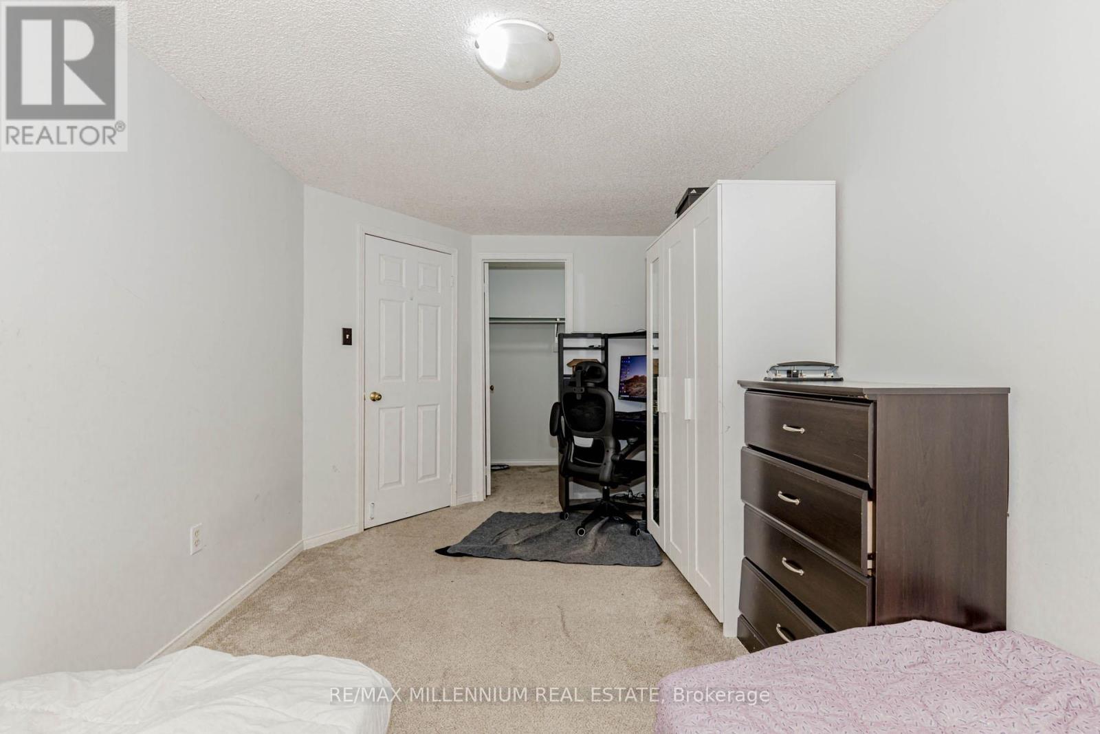 Photo 26 of 28 4605 Donegal Drive, Mississauga ON