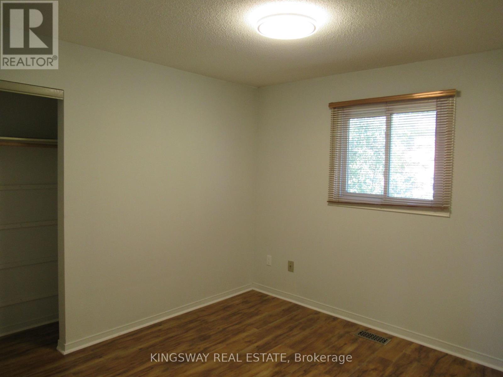 Photo 18 of 6059 Tillsdown Drive, Mississauga ON