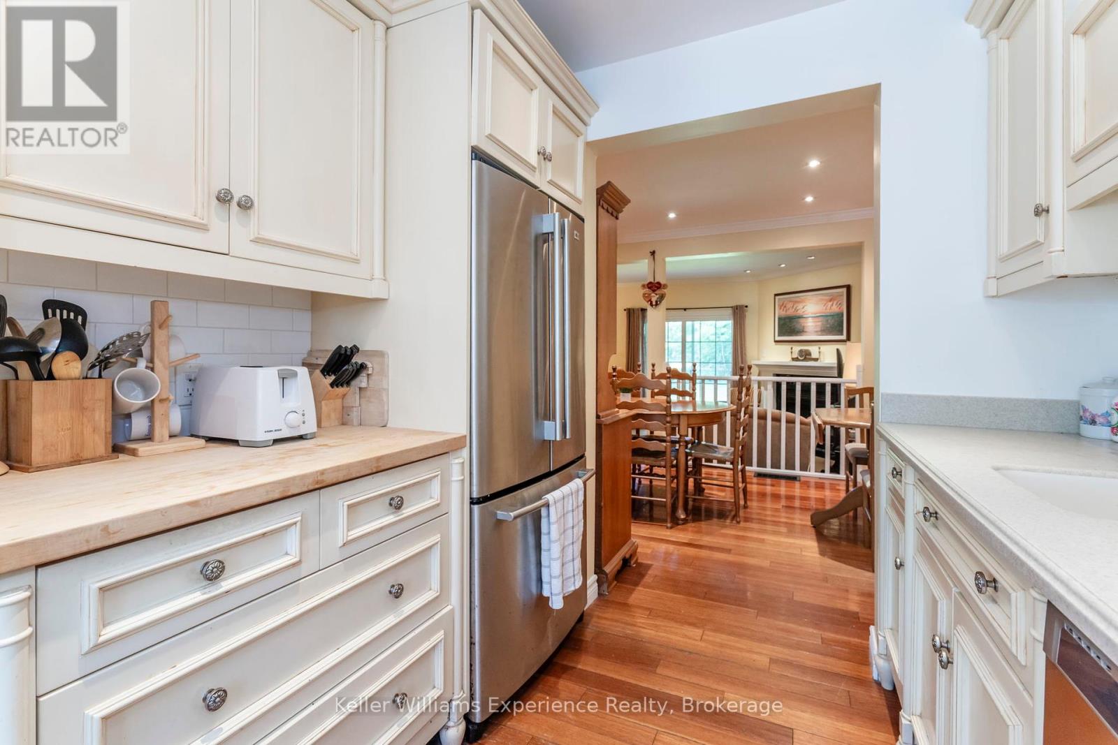 Photo 5 of B 8 23 Wasaga Woods Circle, Wasaga Beach ON