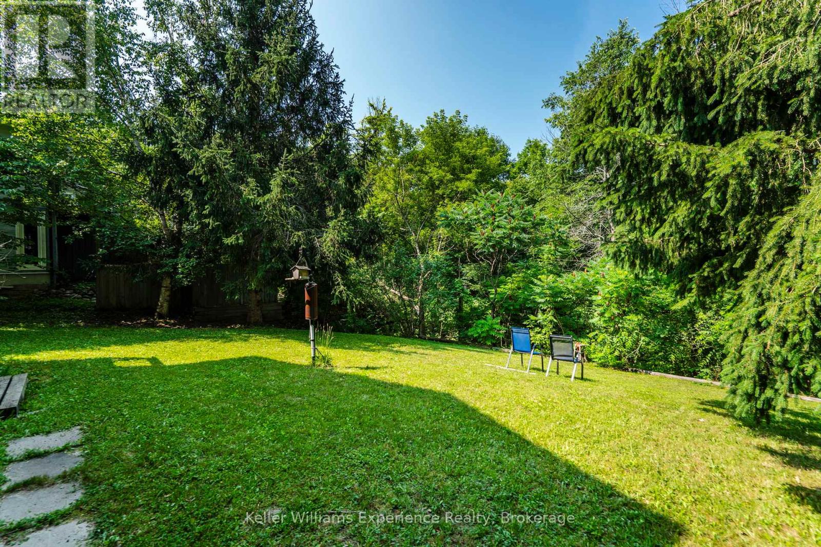 Photo 17 of 230 Church Street, Penetanguishene ON