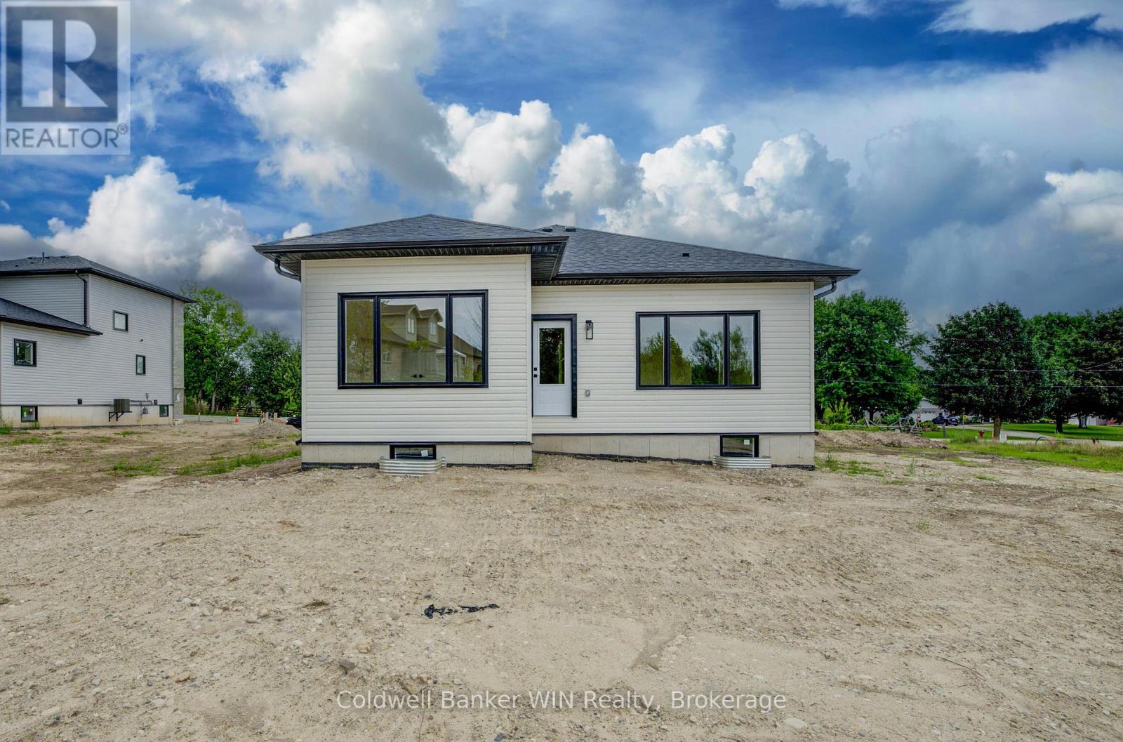 Photo 32 of 647 Martin Street, Wellington North ON