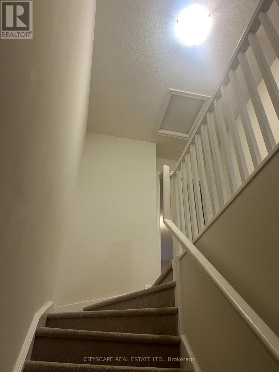 Photo 13 of 87 7768 Ascot Circle, Niagara Falls ON
