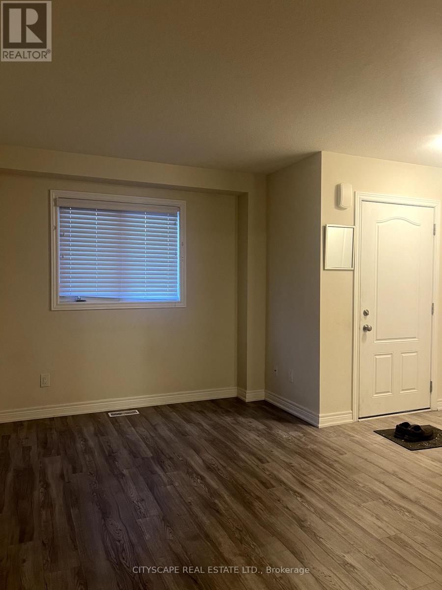 Photo 15 of 87 7768 Ascot Circle, Niagara Falls ON