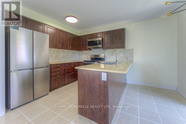 Photo 14 of 70 Gillespie Drive, Brantford ON
