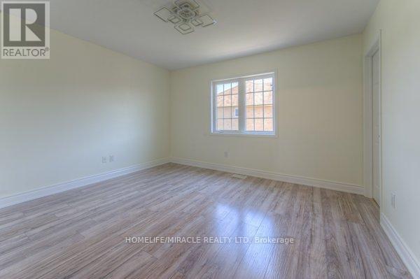 Photo 22 of 70 Gillespie Drive, Brantford ON