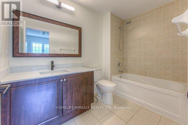 Photo 24 of 70 Gillespie Drive, Brantford ON