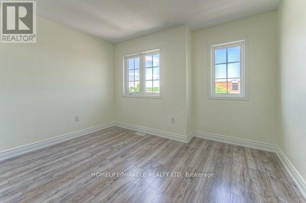 Photo 26 of 70 Gillespie Drive, Brantford ON