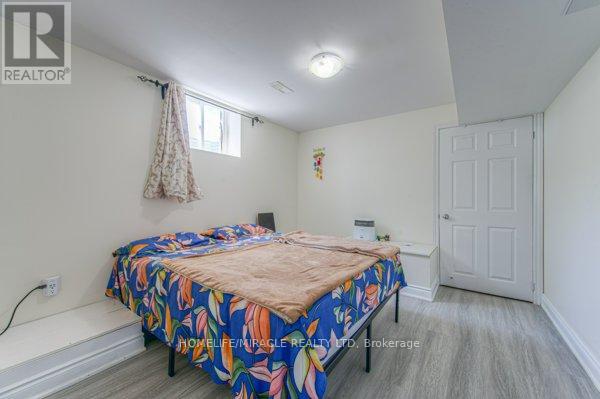 Photo 29 of 70 Gillespie Drive, Brantford ON