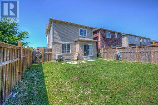 Photo 38 of 70 Gillespie Drive, Brantford ON