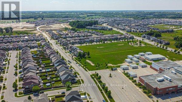 Photo 43 of 70 Gillespie Drive, Brantford ON