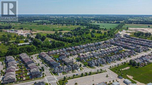 Photo 45 of 70 Gillespie Drive, Brantford ON