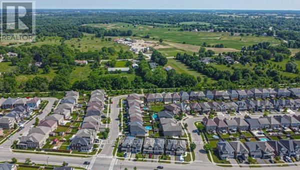Photo 46 of 70 Gillespie Drive, Brantford ON
