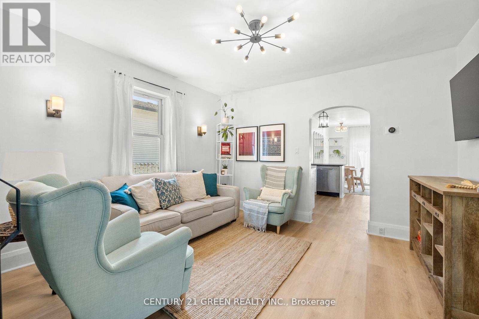 Photo 15 of 50 Elgin Street S, Cambridge ON