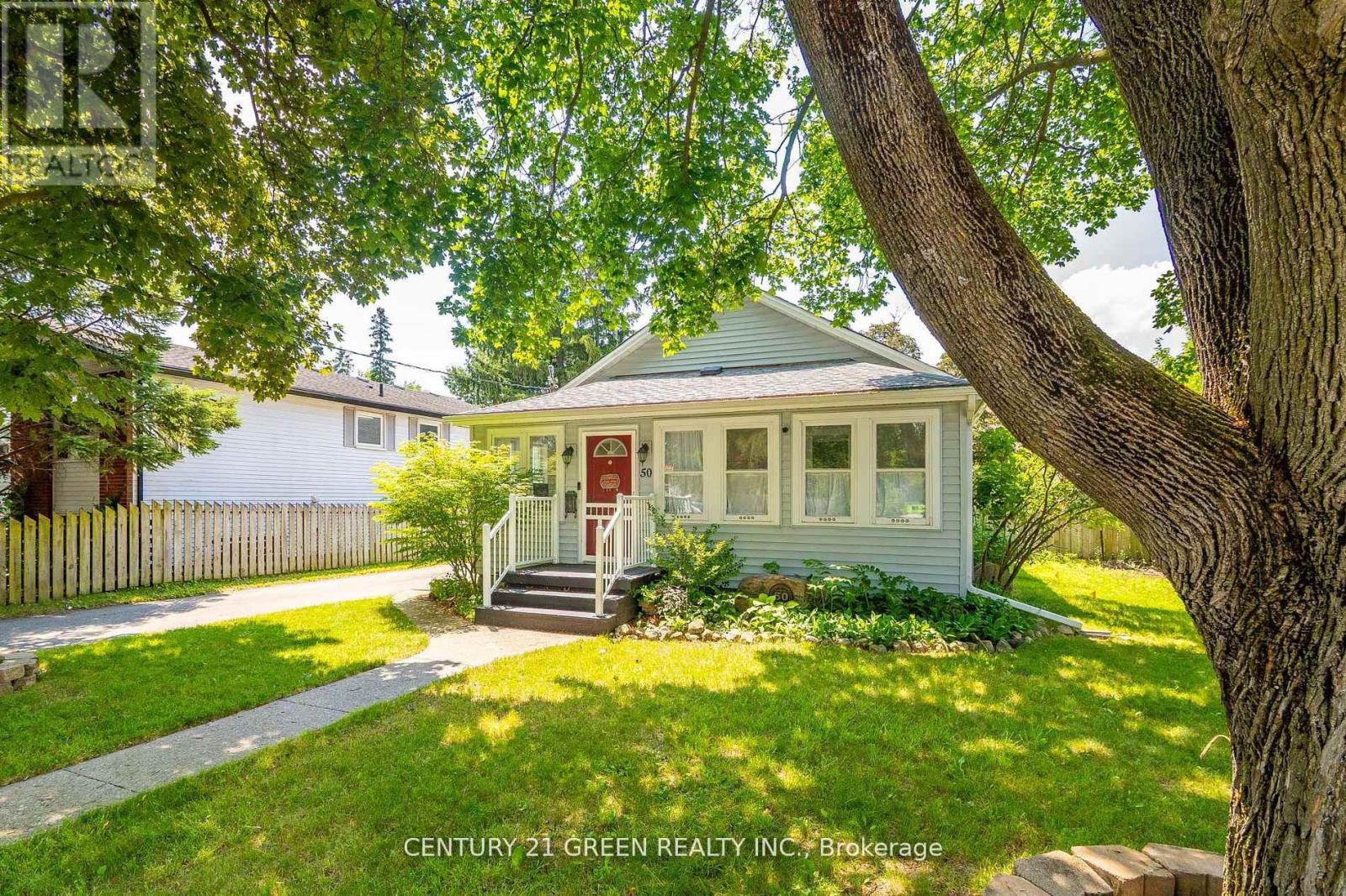 Photo 2 of 50 Elgin Street S, Cambridge ON