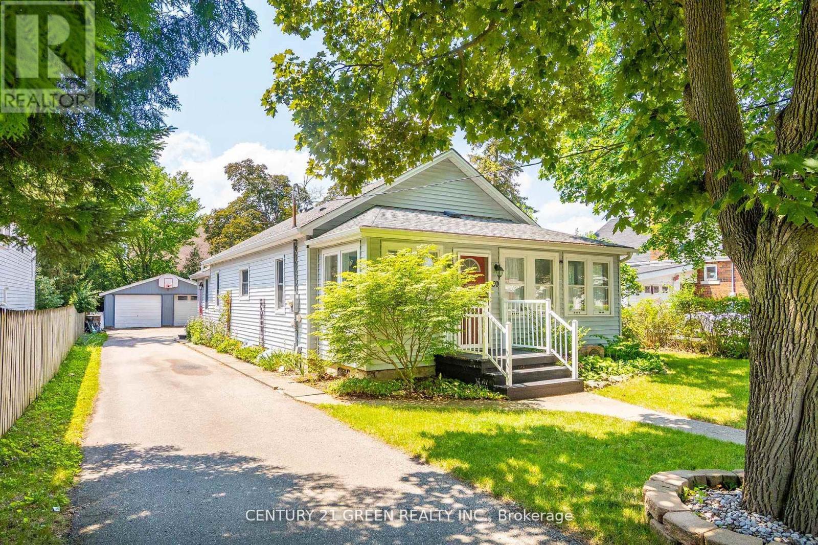 Photo 4 of 50 Elgin Street S, Cambridge ON