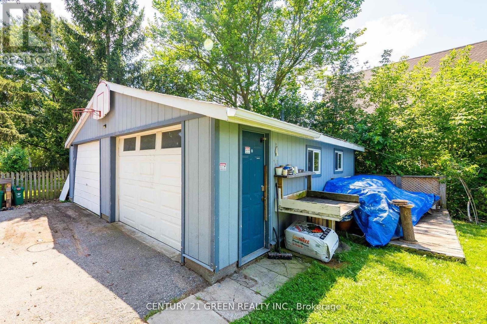 Photo 42 of 50 Elgin Street S, Cambridge ON
