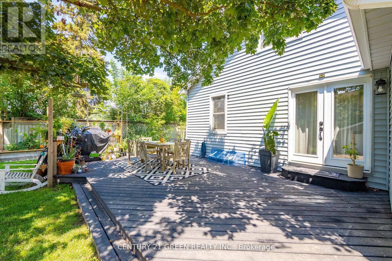 Photo 43 of 50 Elgin Street S, Cambridge ON