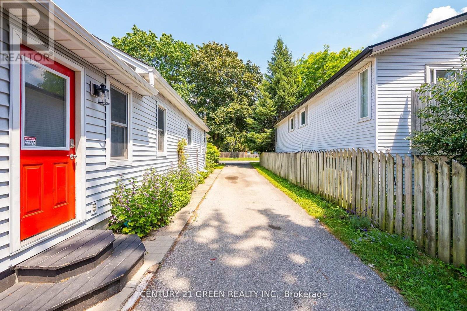 Photo 7 of 50 Elgin Street S, Cambridge ON