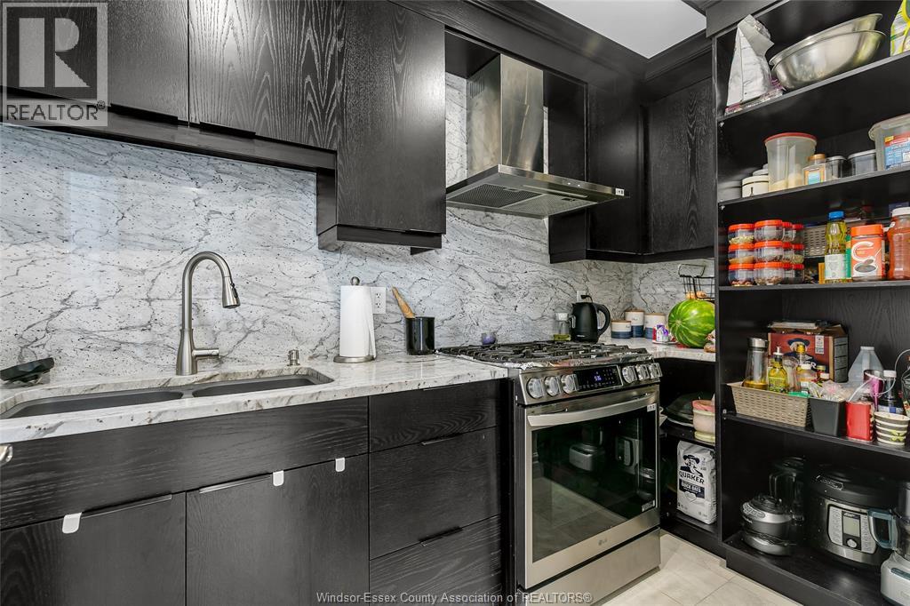 Photo 18 of 570 Orchard Crescent, Windsor ON