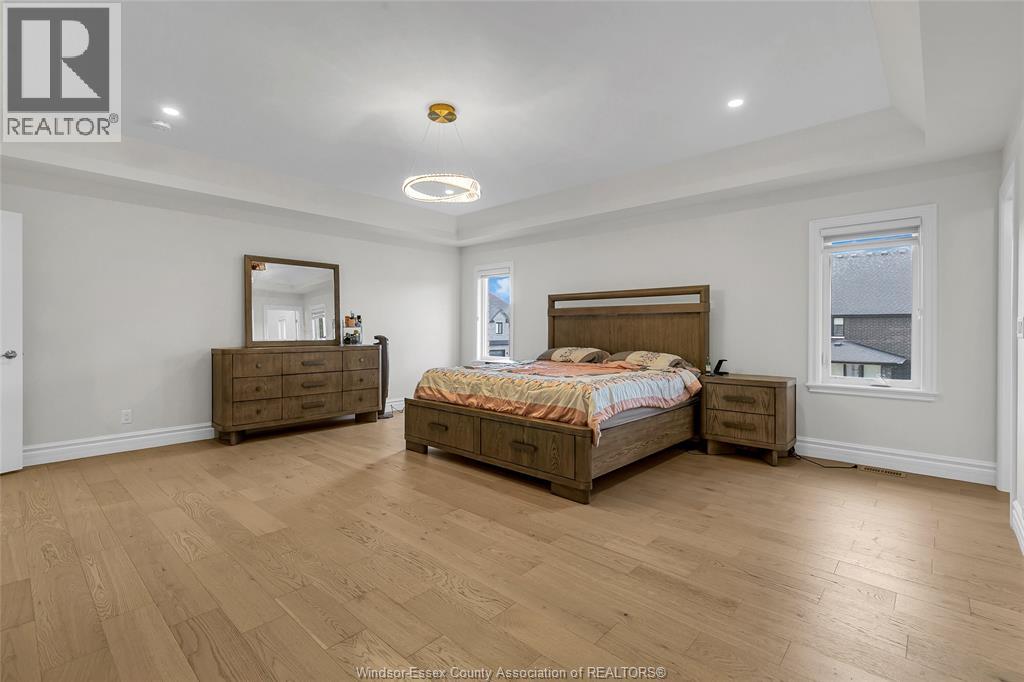 Photo 35 of 570 Orchard Crescent, Windsor ON