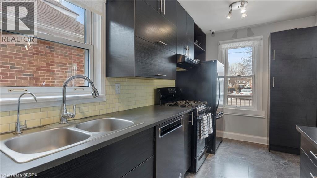 Photo 10 of 69 Lyons Avenue, Brantford ON