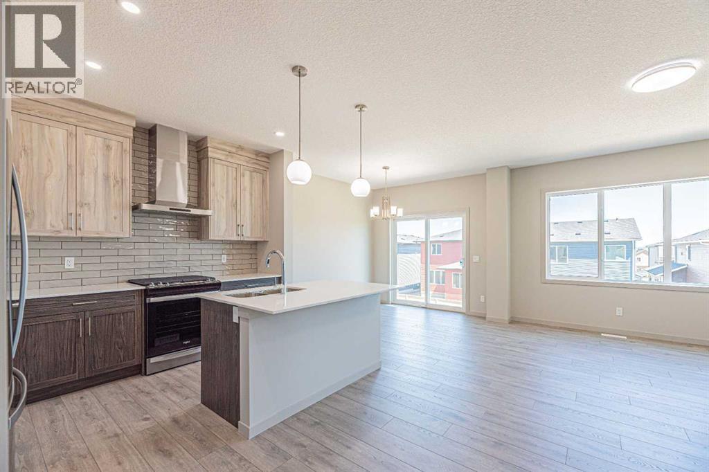 Photo 13 of 914 Bayview Heights Sw, Airdrie AB
