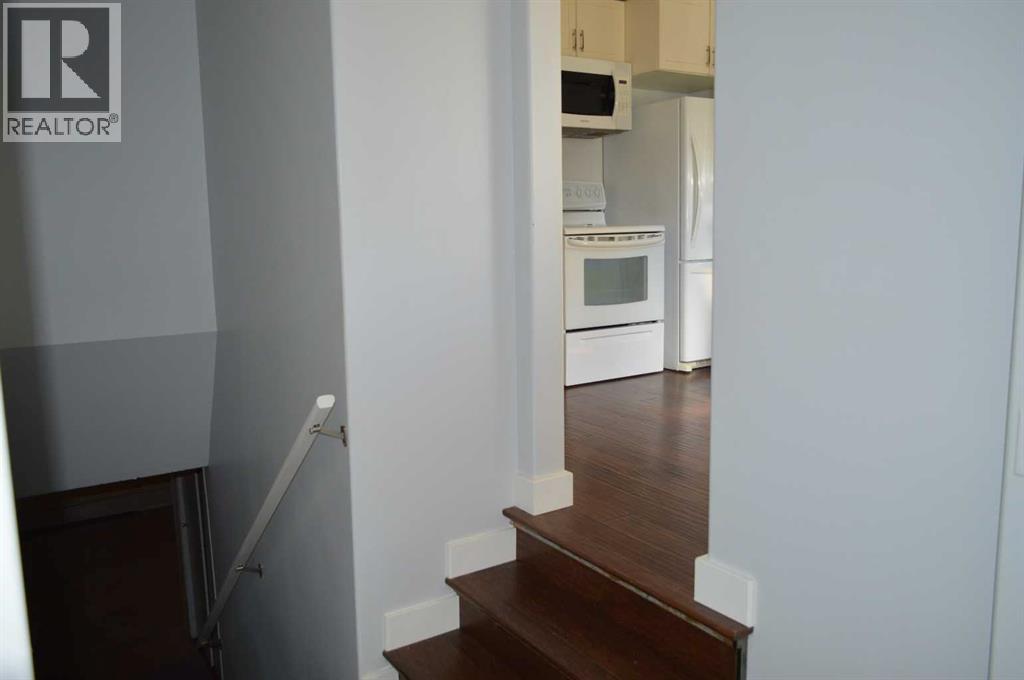 Photo 6 of 4817 50 Avenue, Killam AB
