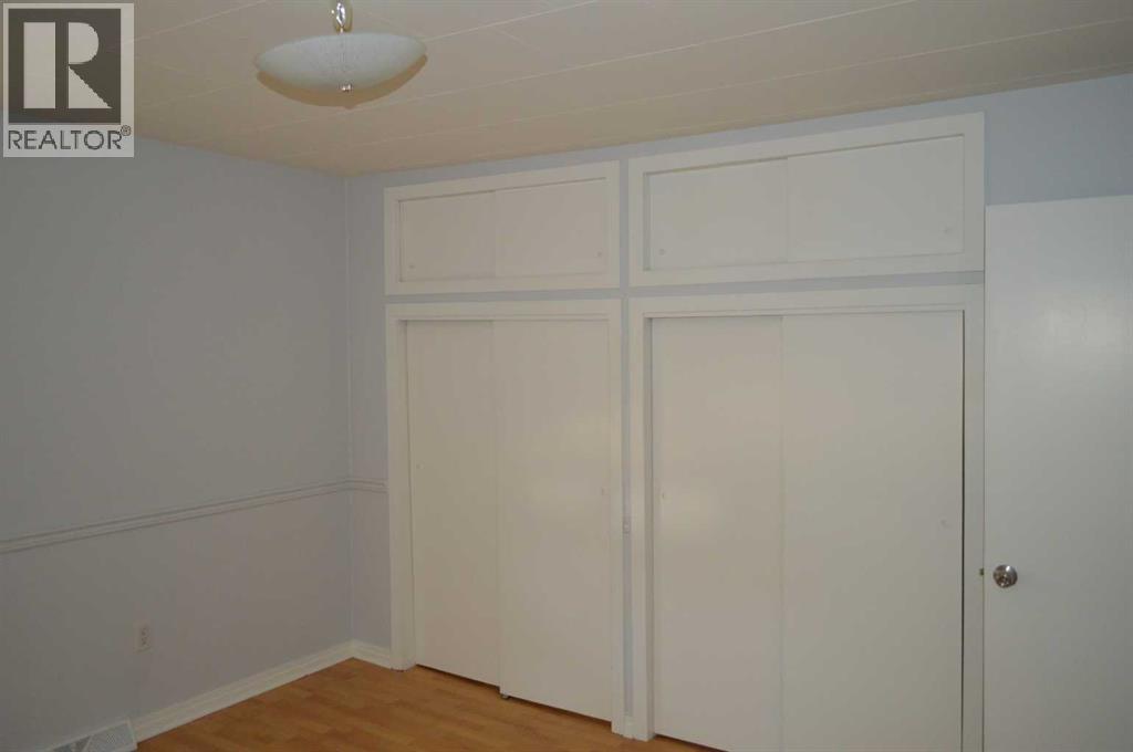 Photo 20 of 4817 50 Avenue, Killam AB