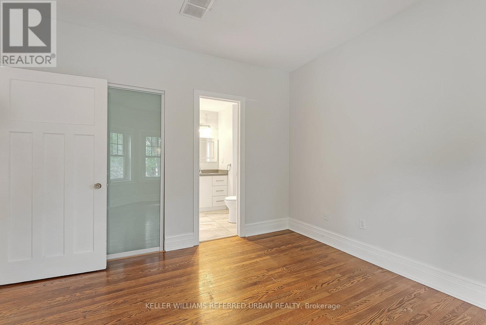 Photo 12 of 2 East 388 Brunswick Avenue, Toronto ON